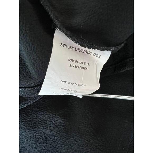 Lush Black Flowy Pullover Dress With Pockets In Size Small - Picture 6 of 7